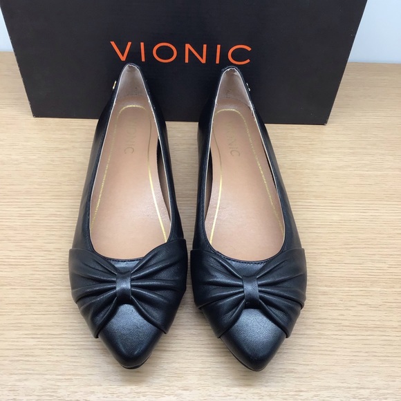 Vionic Shoes - Vionic Gem Gramercy Black Flats smooth leather